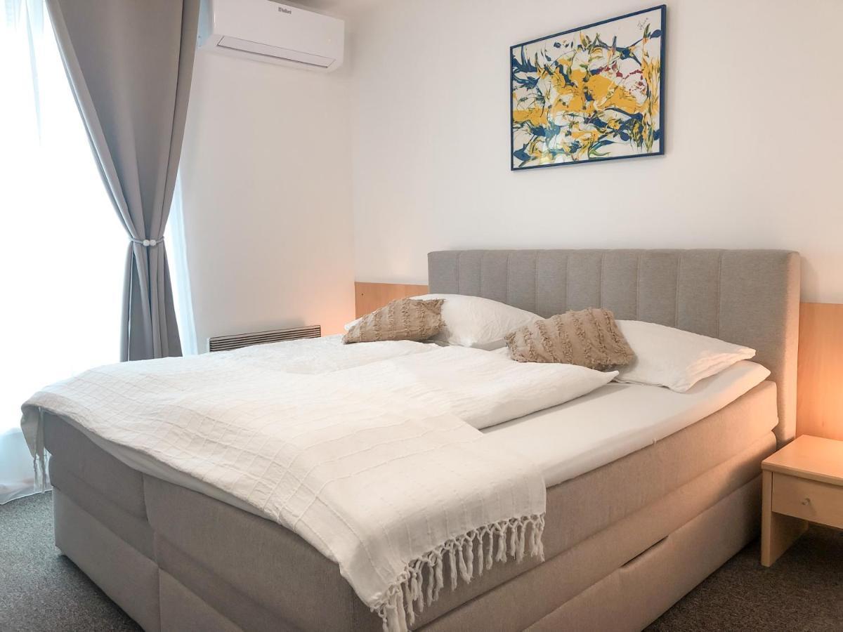 Pension Ingrid Neutal Экстерьер фото