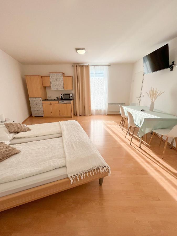 Pension Ingrid Neutal Экстерьер фото