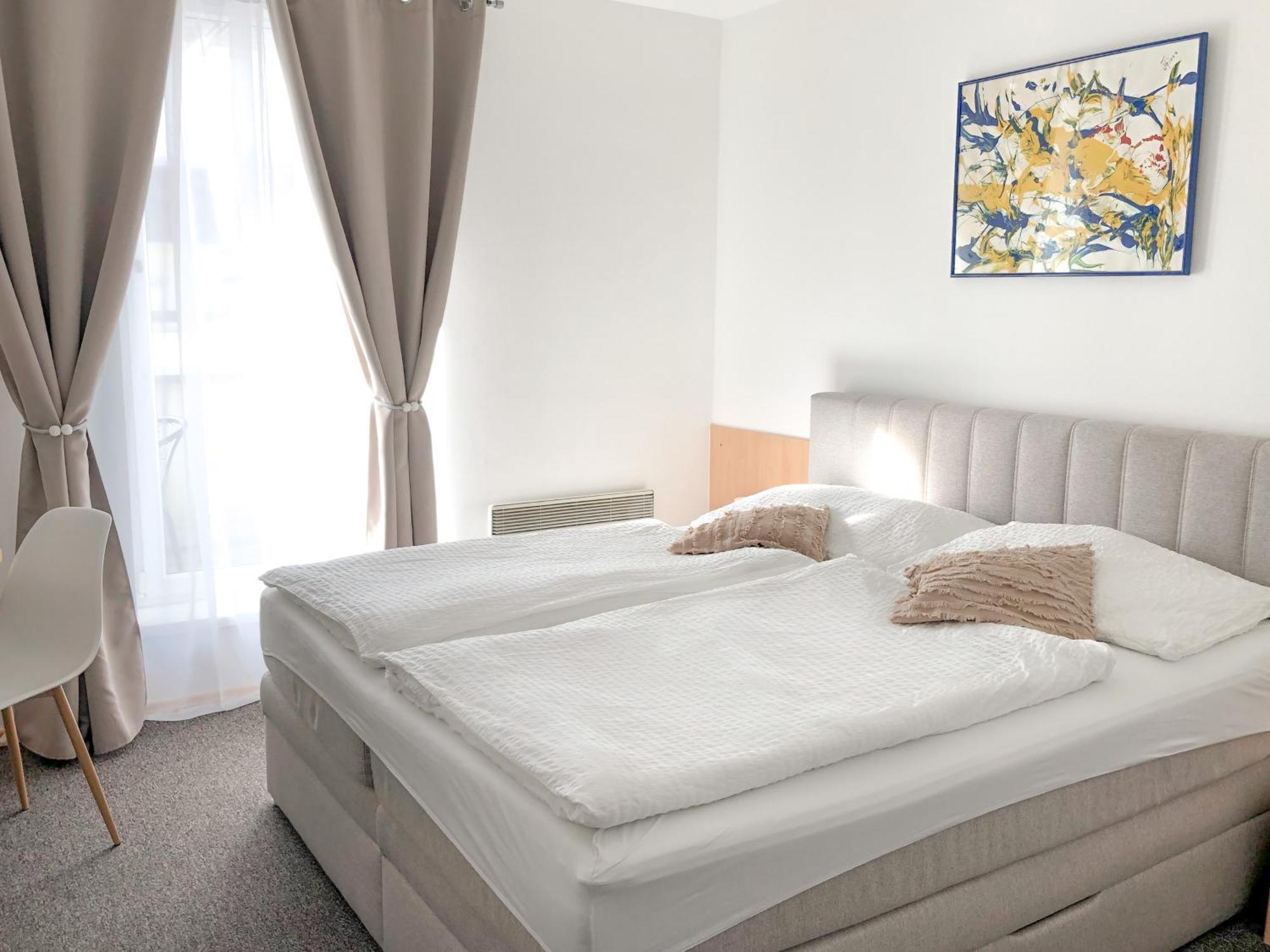 Pension Ingrid Neutal Экстерьер фото